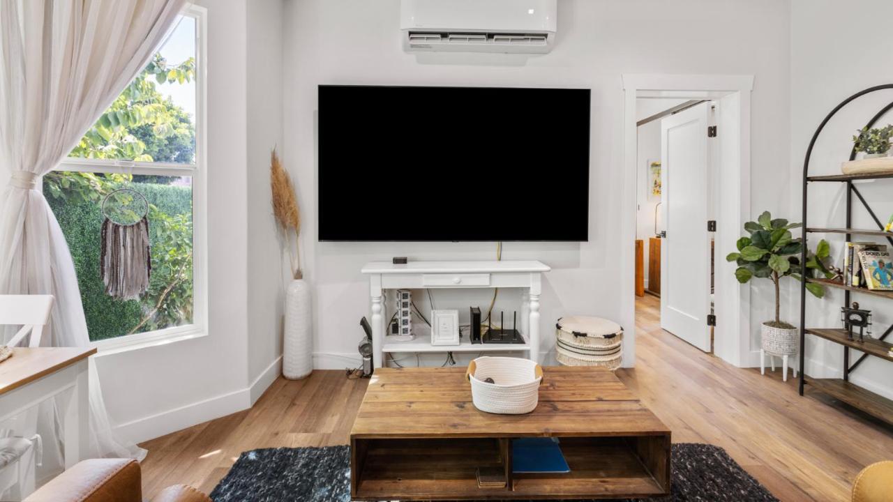 Newly Remodeled Beautiful 2Br Flat In Atwater Village Glendale Zewnętrze zdjęcie